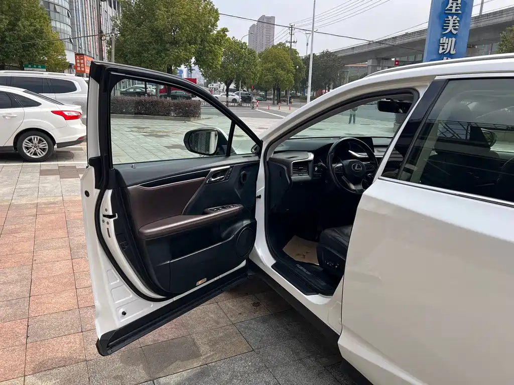 Lexus RX 300 2 WD Comfort CN-V