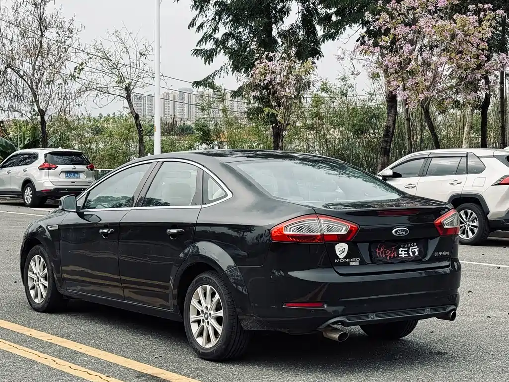 Mondeo 2.3 L Fashion