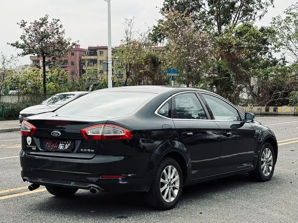 Mondeo 2.3 L Fashion