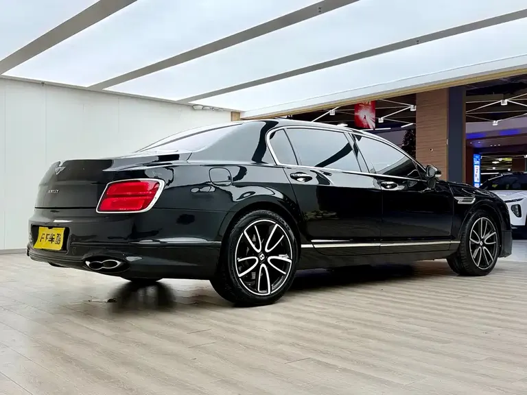 Bentley Flying Spur 6.0 T Standard