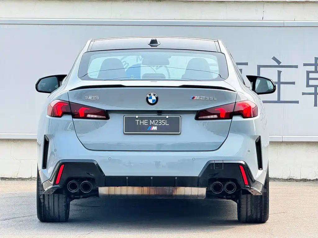 BMW M235 L