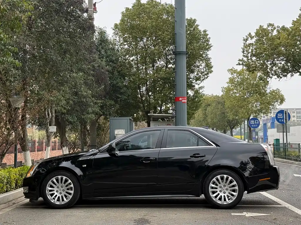 Cadillac CTS (Import) 3.0 Luxury Sport