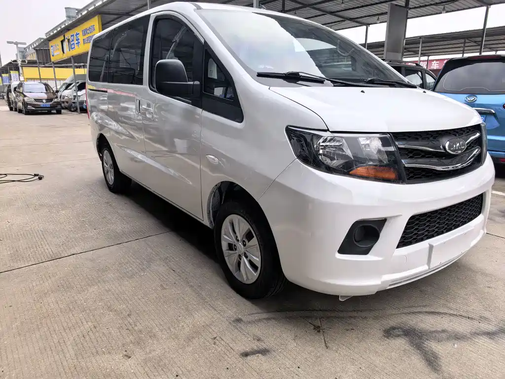 Refine M3 Maker 1.8 L Luxury