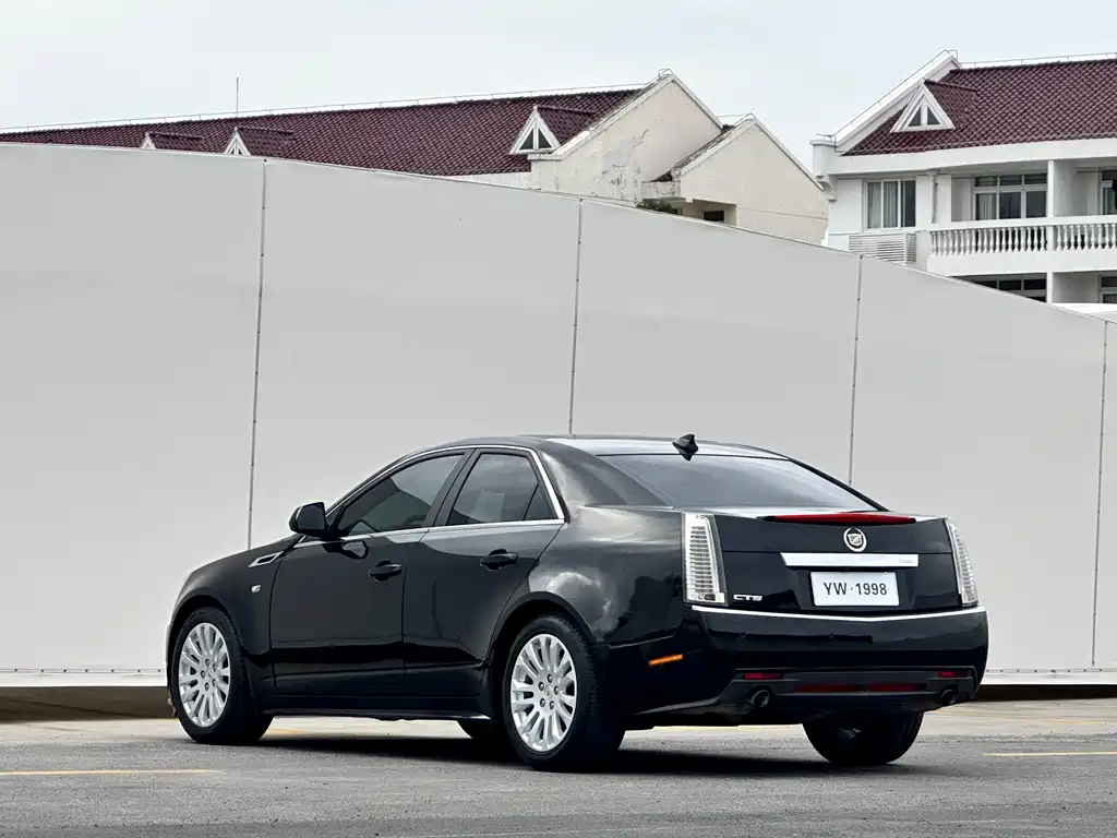 Cadillac CTS (Import) 3.0 L Luxury Sport