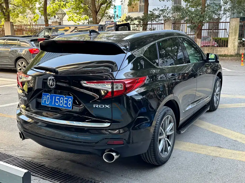 Acura RDX 2.0 T Premium CN-V