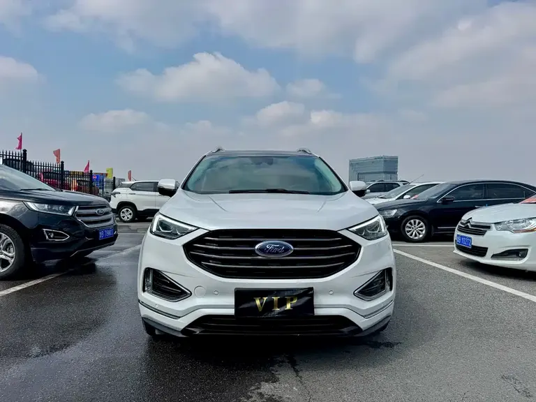 Ford Edge EcoBoost 245 2 WD Grand Sharp 7-seat