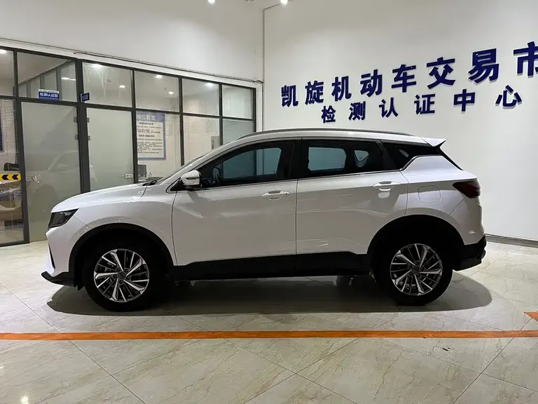 Geely Binyue 1.4 T DCT Platinum