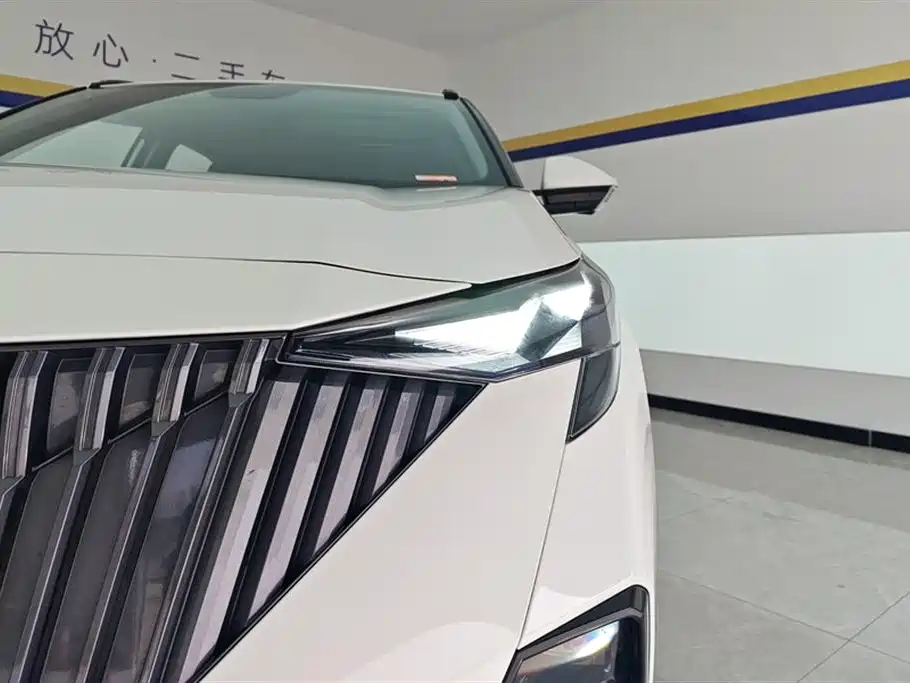GAC Trumpchi GS3 Shadow Speed 270 T Power Enjoyment