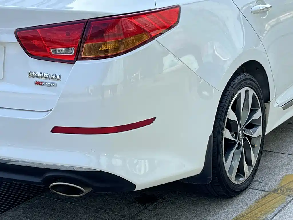 Kia K5 2.0 L Auto Luxury