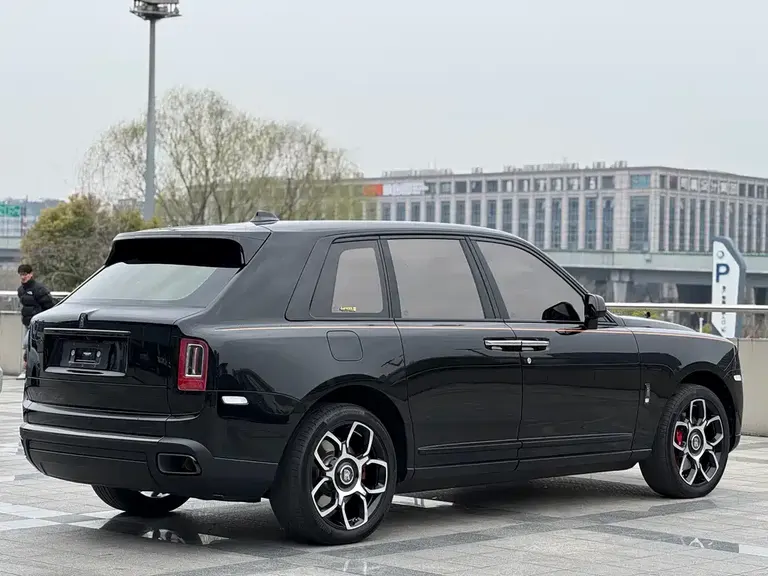 Rolls-Royce Cullinan Black Badge