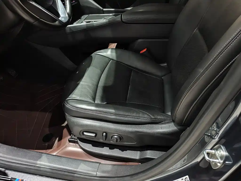 Enclave 28 T 2 WD Distinguished