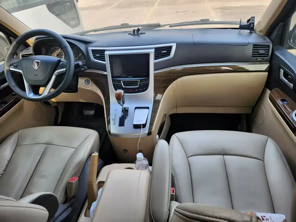 Grace 2.7 L Flagship LWB 9-seat2 TR