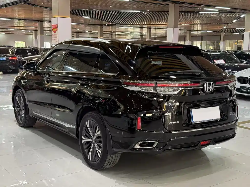 Honda UR-V 370 TURBO 4 WD Premium