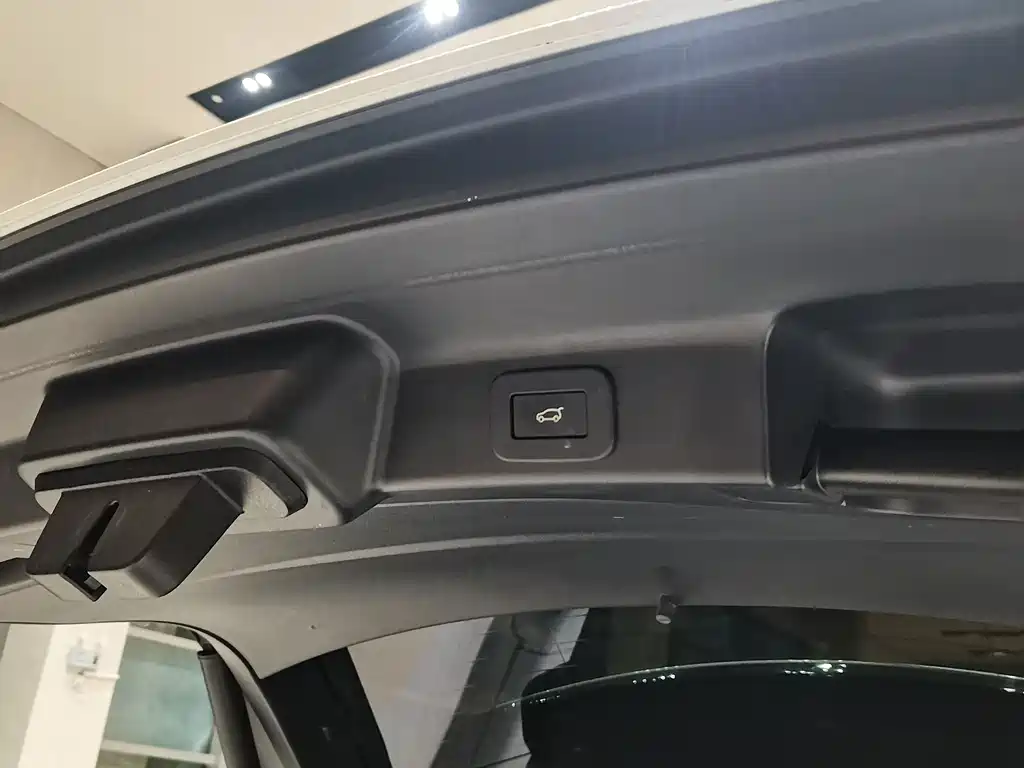 Jaguar F-PACE P250 R-Dynamic SE