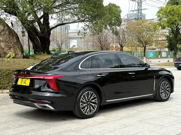 Hongqi H5 2.0 T Auto Flagship Smooth