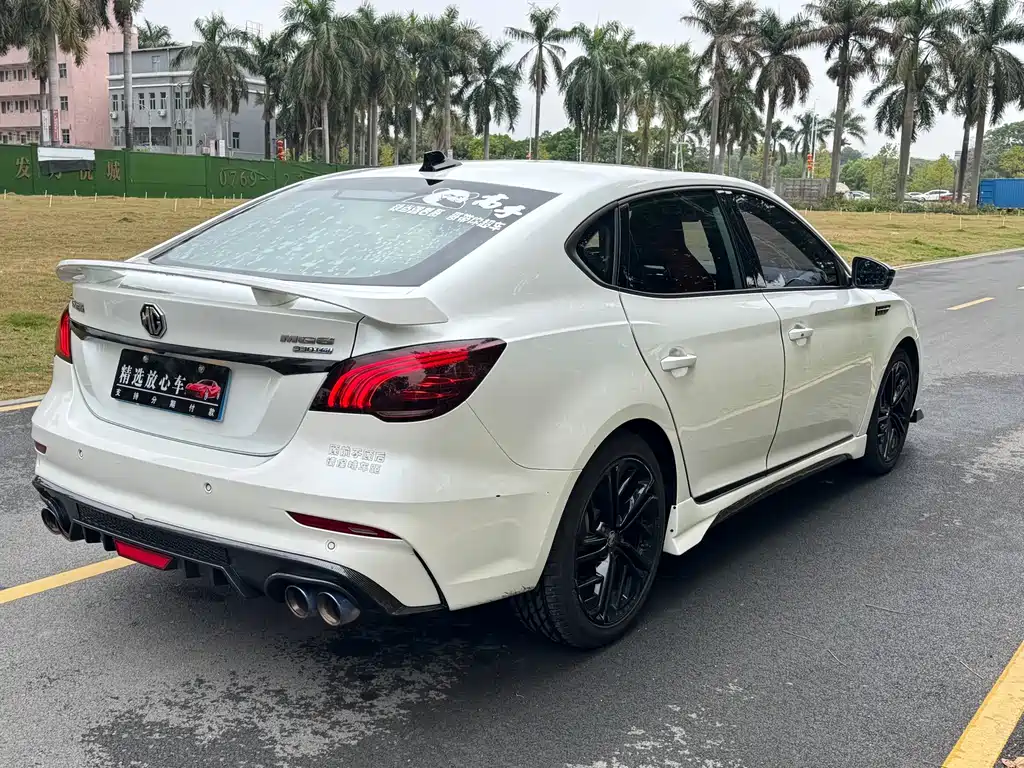 MG6 1.5 T Auto Trophy Smart Drive Flagship