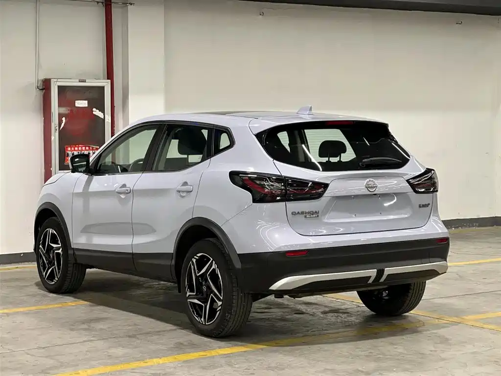 Qashqai Honor 2.0 L CVT XV+ Leading
