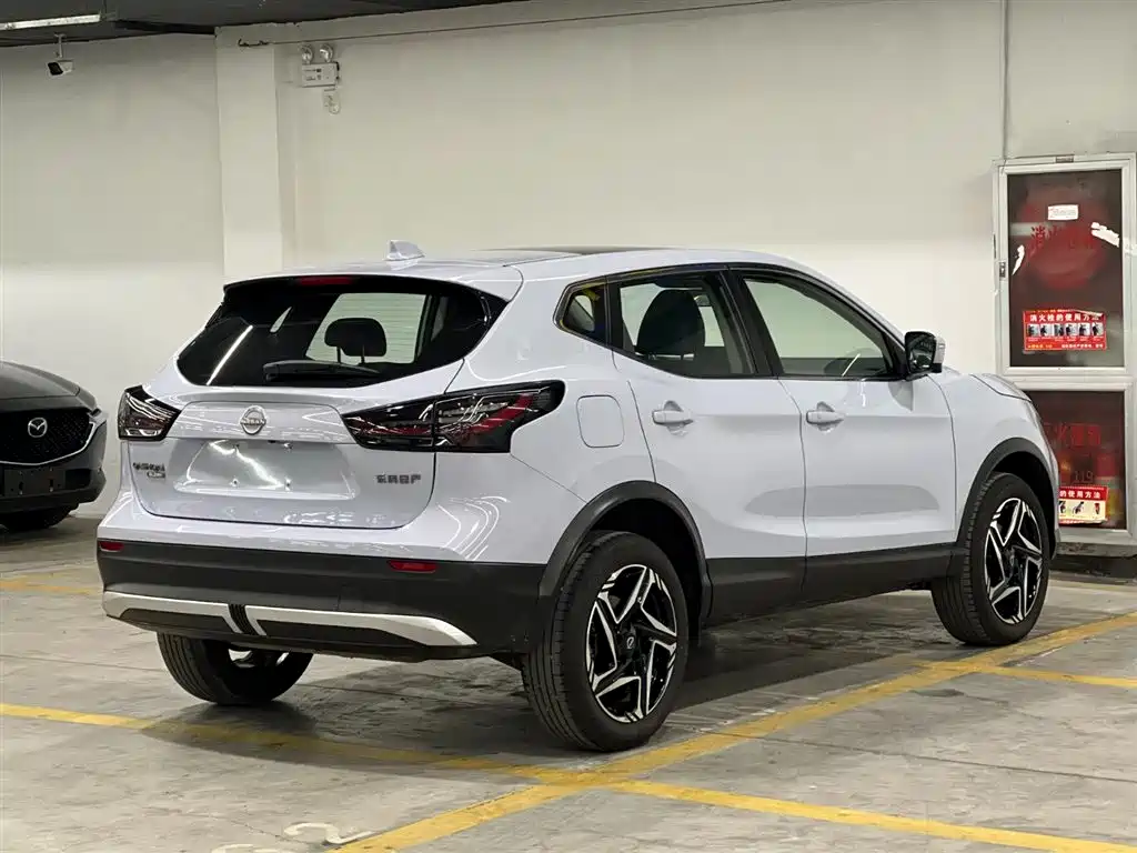 Qashqai Honor 2.0 L CVT XV+ Leading