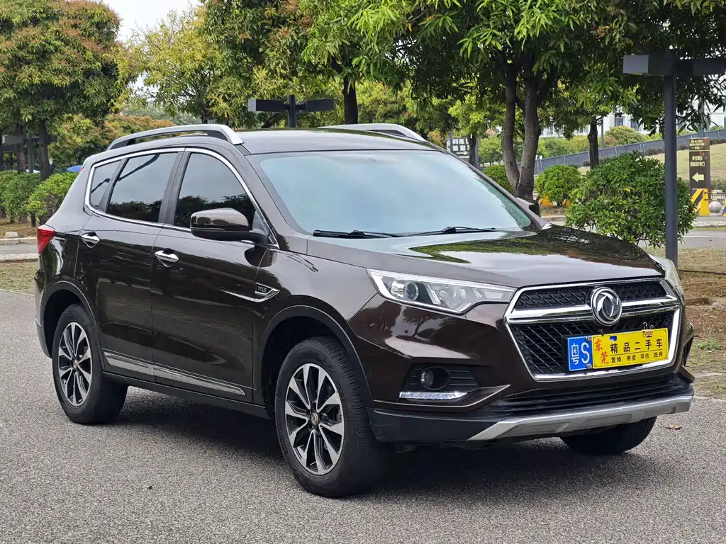 Dongfeng Fengdu MX5 1.4 T Manual Luxury