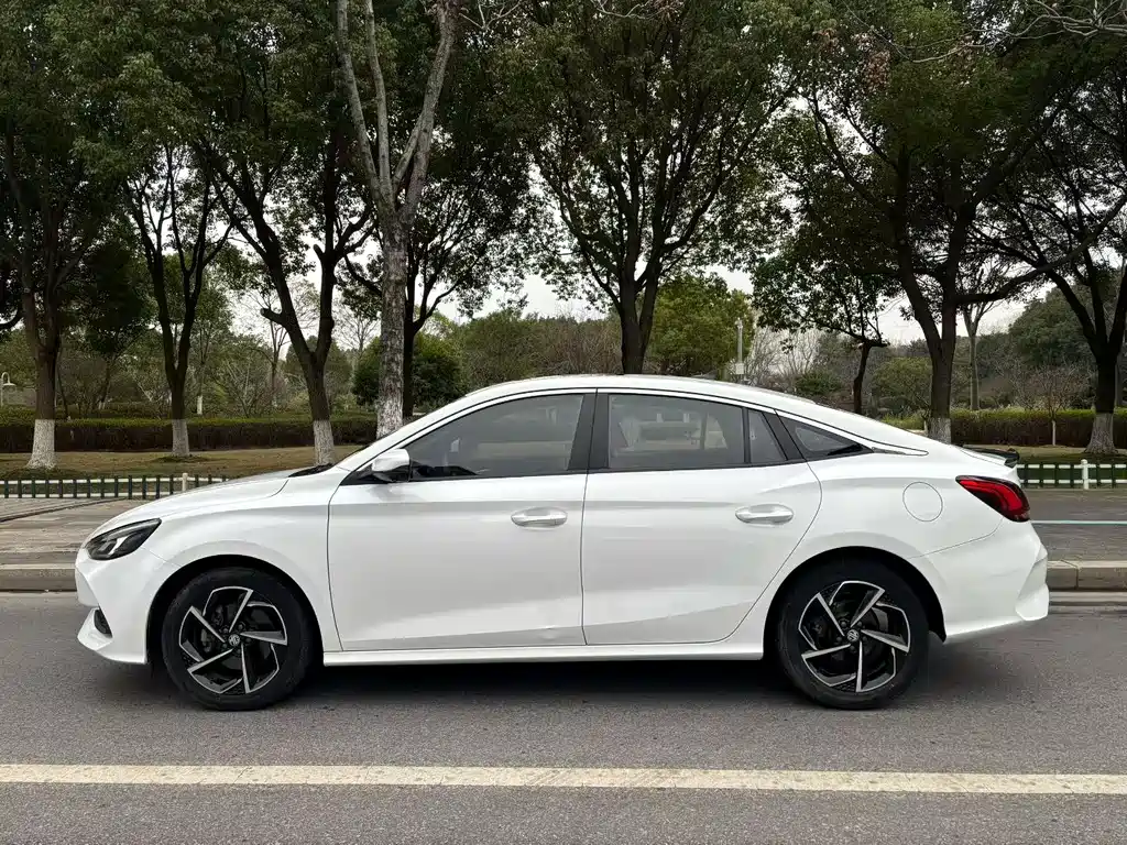 MG5 300 TGI DCT Youth Luxury Grand Enjoyment