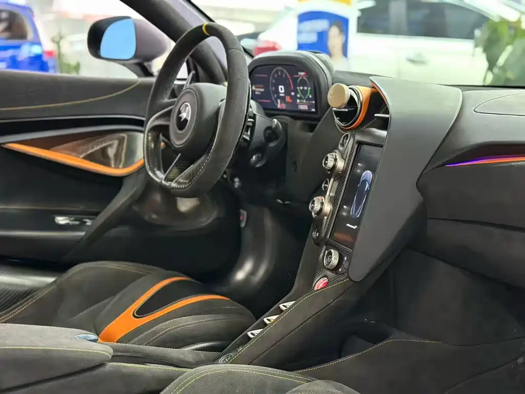 McLaren 720 S 4.0 T Coupe