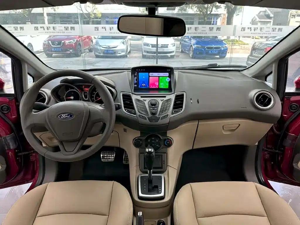 Fiesta Hatchback 1.5 L Auto Fashion