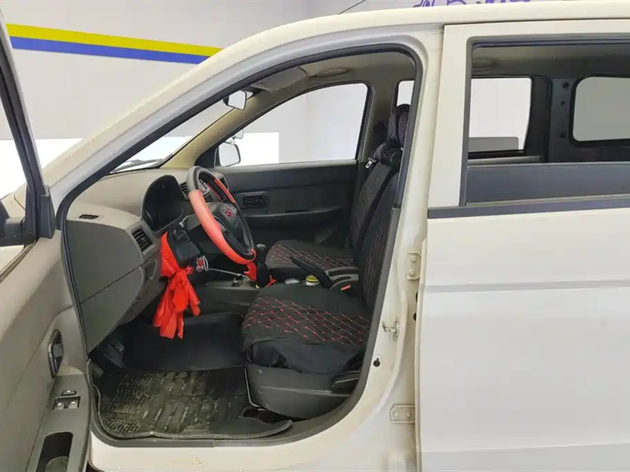 Wuling Hongguang 1.2 L S Basic CN-VI LSI