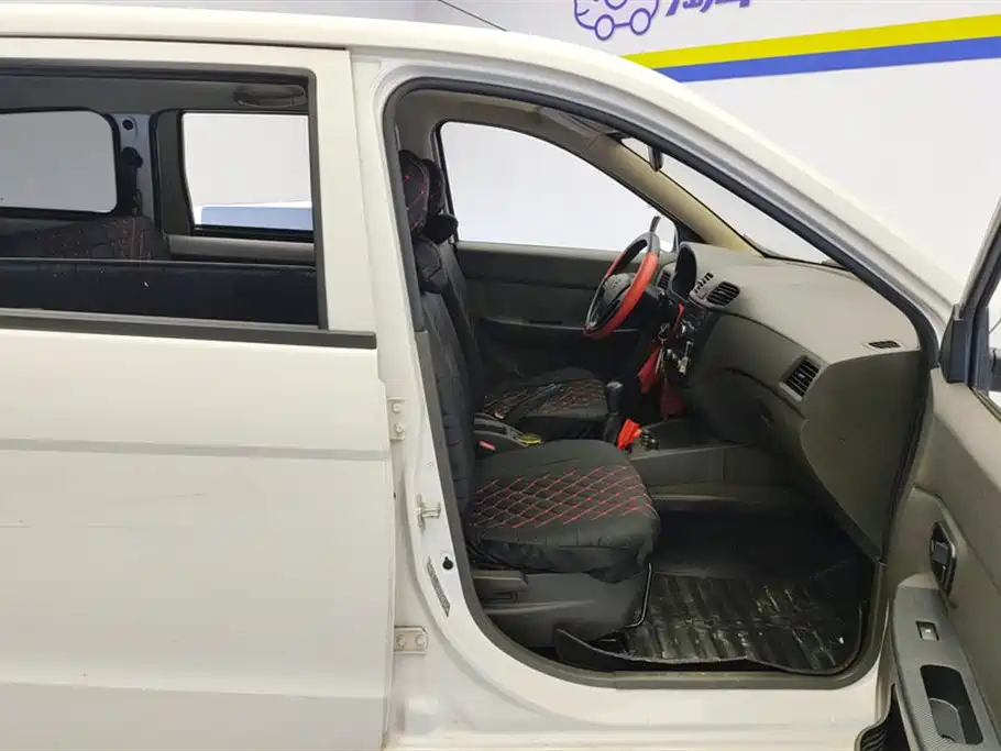 Wuling Hongguang 1.2 L S Basic CN-VI LSI