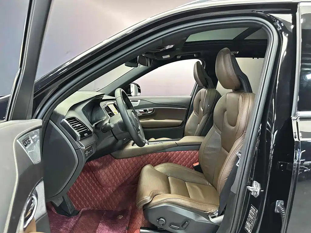 Volvo XC90 PHEV E Drive Hybrid T8 Smart Supreme Luxury 7-seat