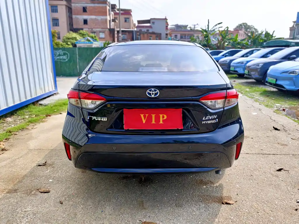 Levin Dual Engine 1.8 H E-CVT Luxury CN-V
