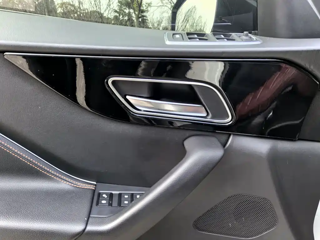 Jaguar F-PACE 2.0 T Urban Premium