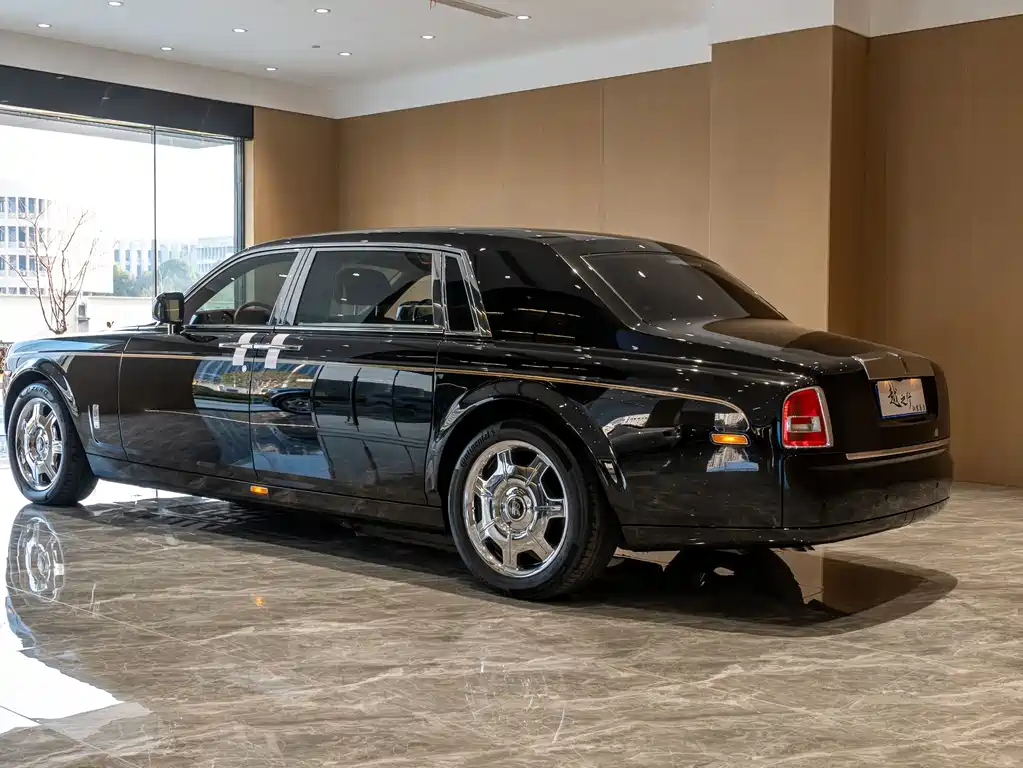 Phantom 6.7 L Extended EWB
