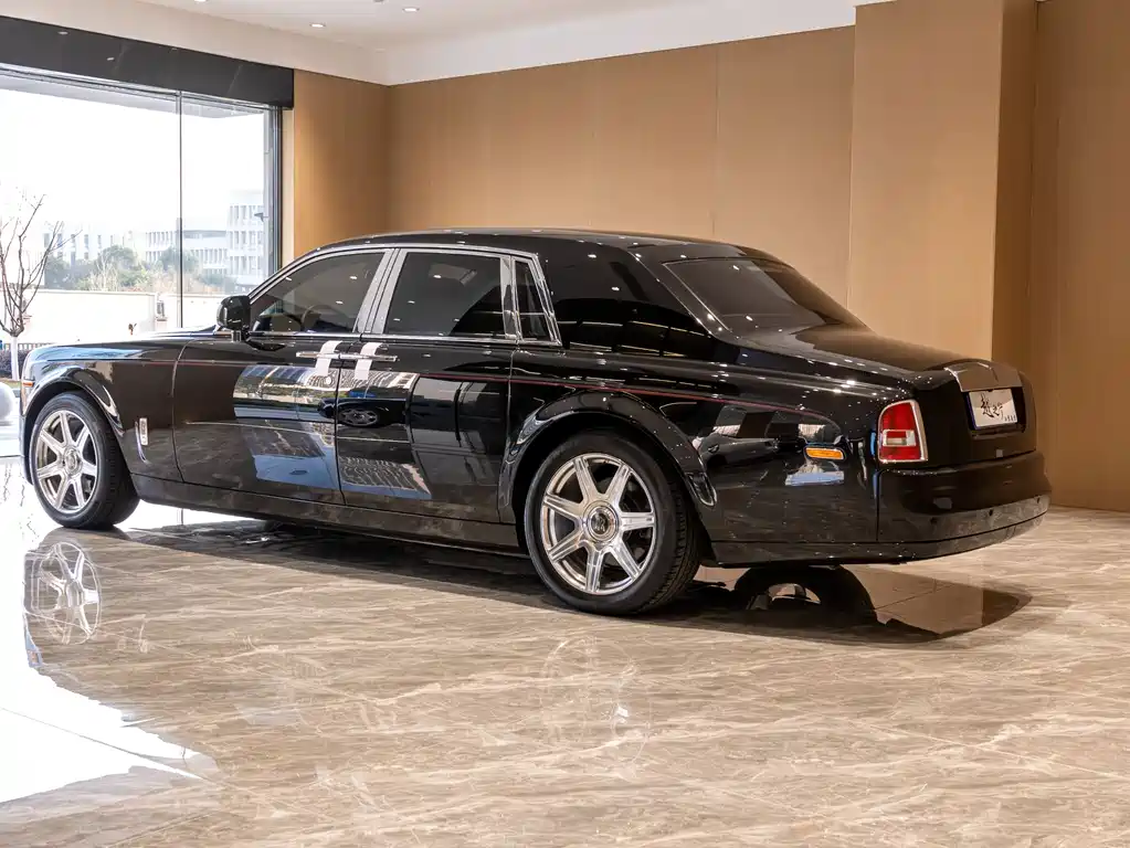 Phantom 6.7 L Standard