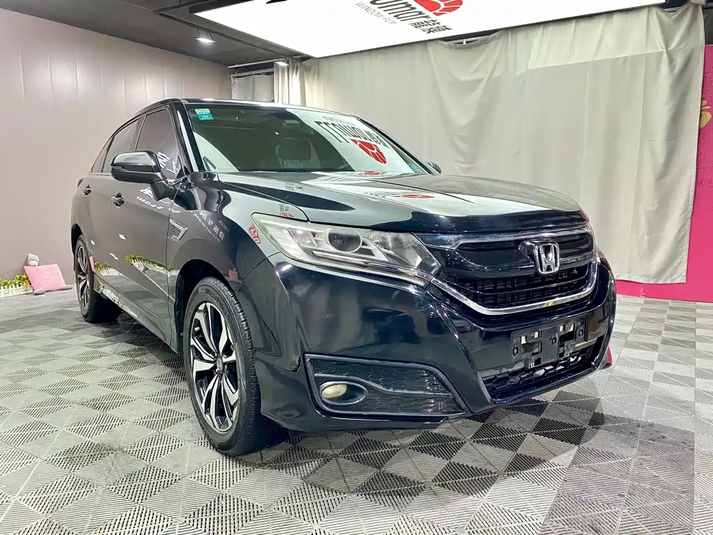 Honda UR-V 240 TURBO 2 WD Classic CN-V