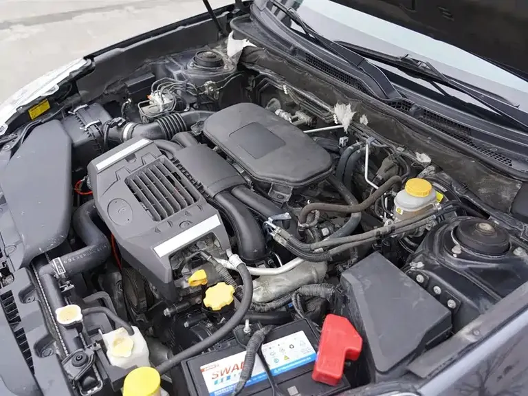 Subaru Legacy 2.0 i Luxury