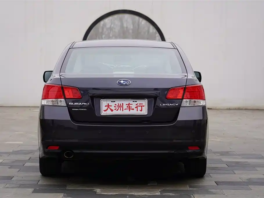 Legacy 2.0 i Luxury