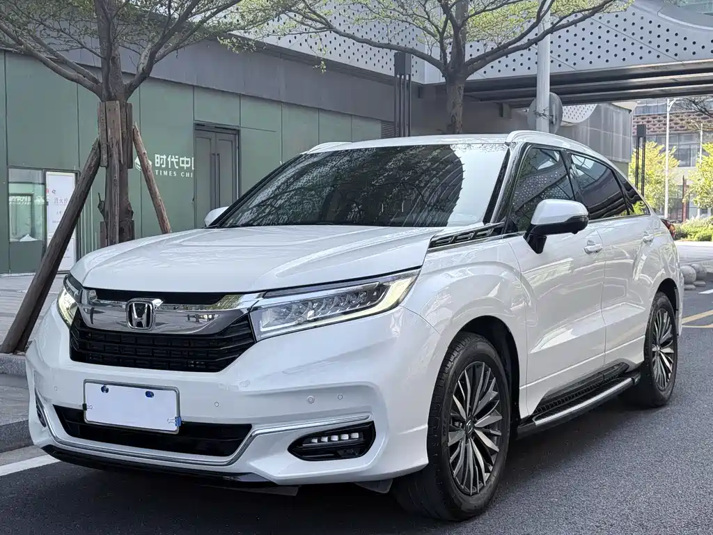 Avancier 370 TURBO 4 WD Premium