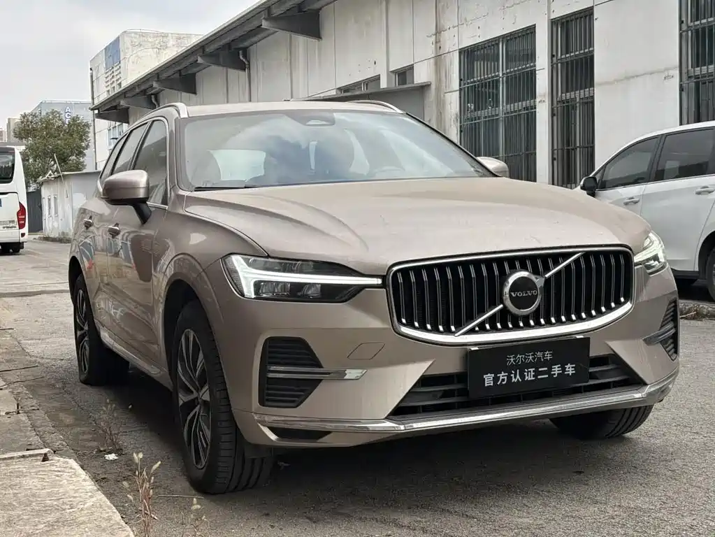 Volvo XC60 B5 4 WD Smart Vision Luxury