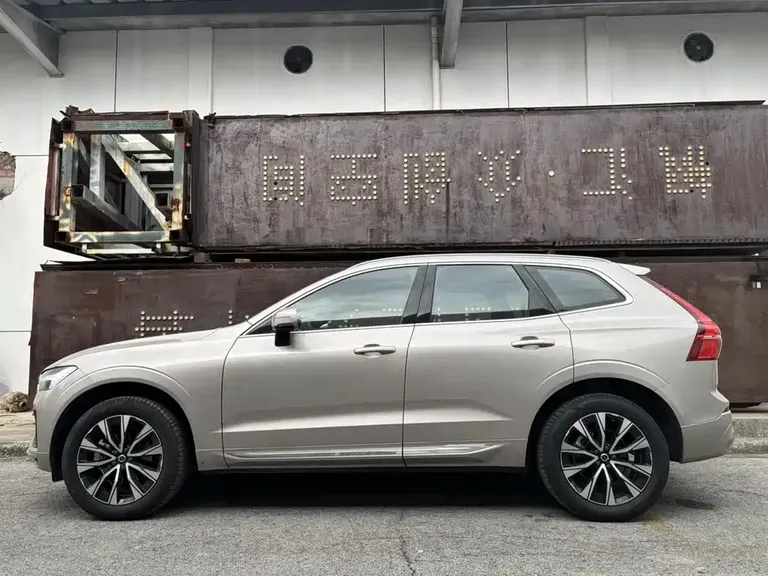 Volvo XC60 B5 4 WD Smart Vision Luxury