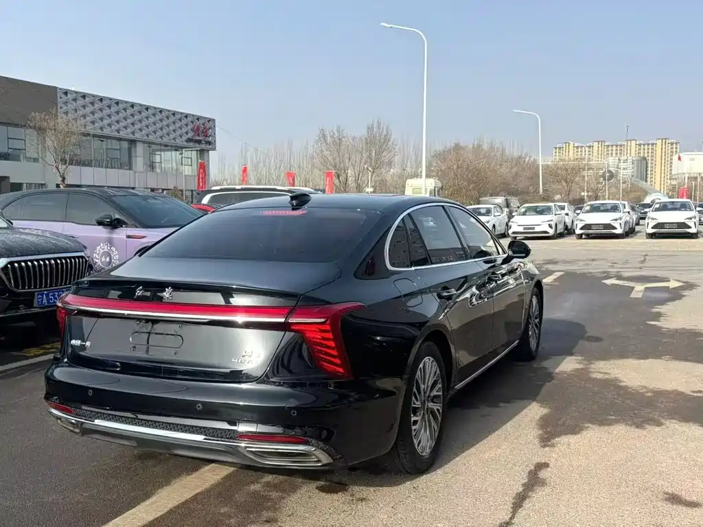 Hongqi H5 2.0 T Auto Connected Flagship
