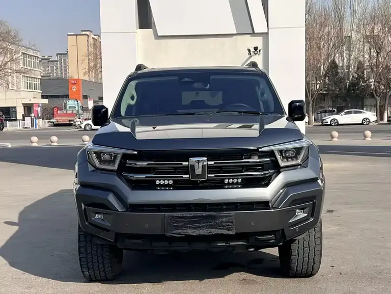 Tank 400 NEV Hi4-T Offroad