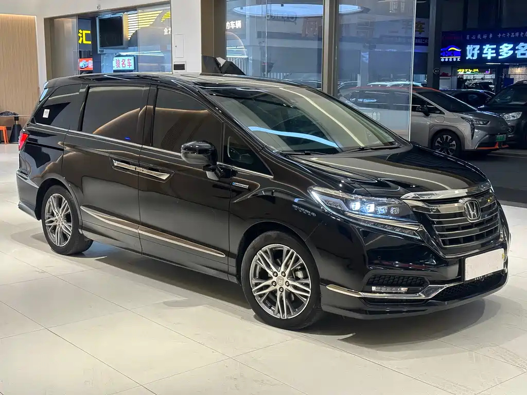 Elysion 2.0 L Hybrid Luxury