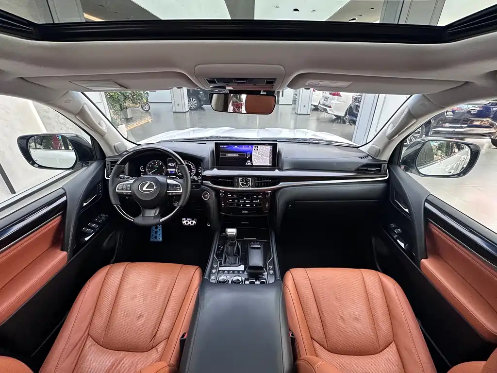 Lexus LX 570 Peak Special Limited