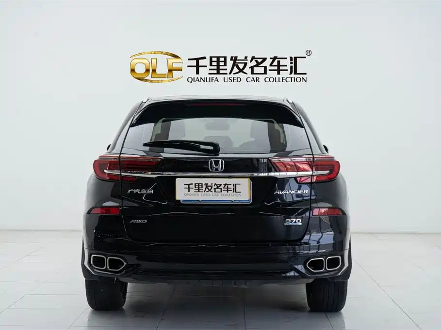 Avancier 370 TURBO 4 WD Premium