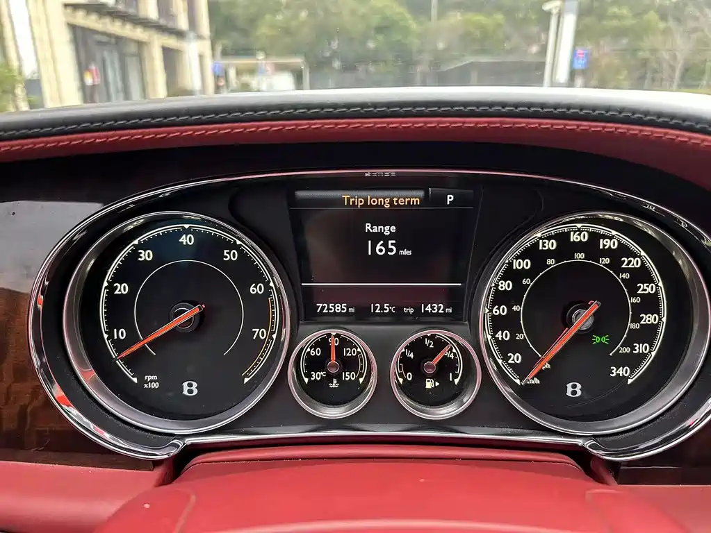 Flying Spur 4.0 T V8 Standard