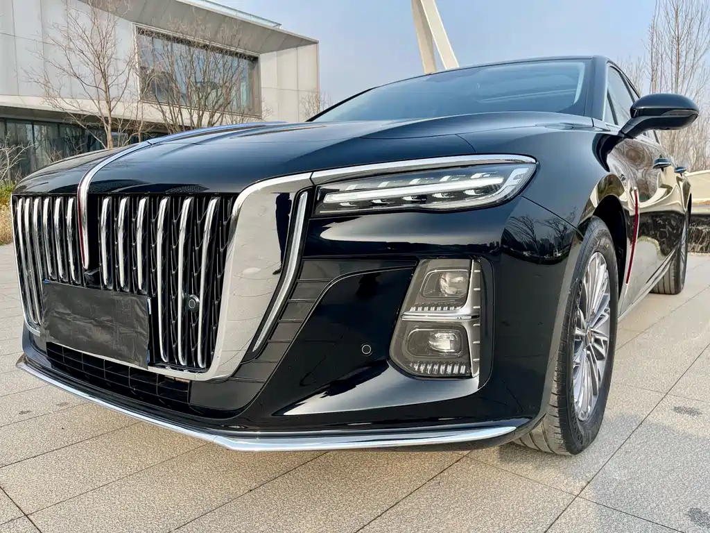 Hongqi H5 1.5 T DCT Connected Flagship Charm