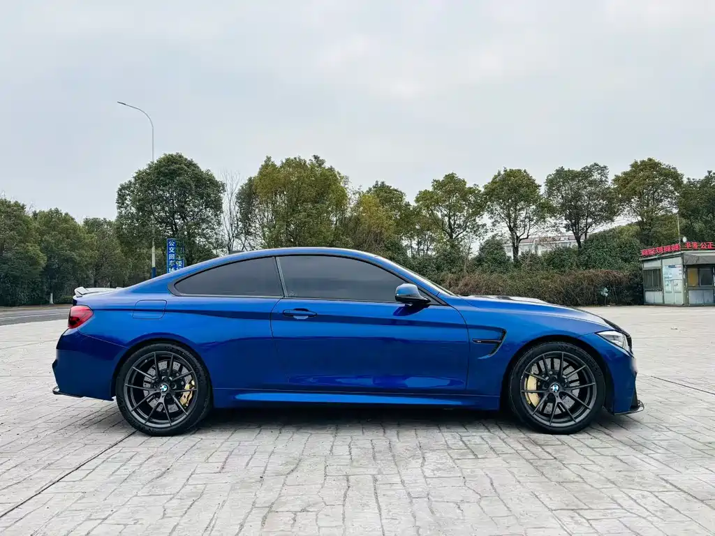 BMW M4 M4 CS