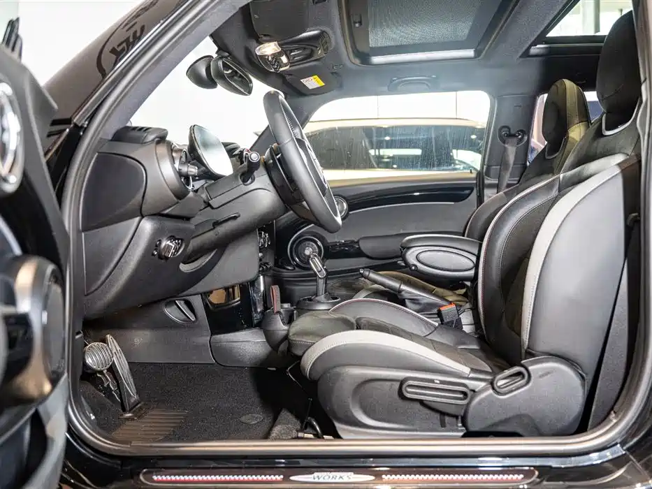 MINI JCW 2.0 T JOHN COOPER WORKS ALL-IN
