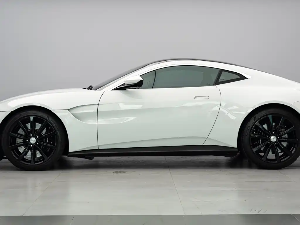 V8 Vantage 4.0 T V8 Coupe