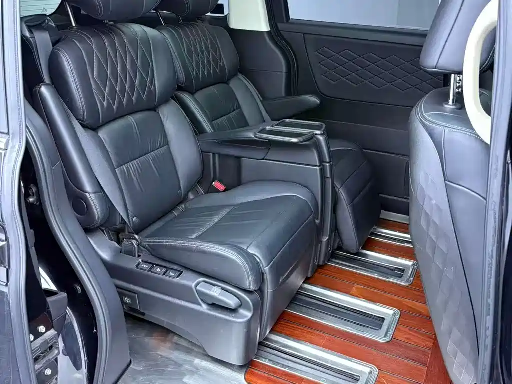 Elysion 2.0 L Hybrid Luxury